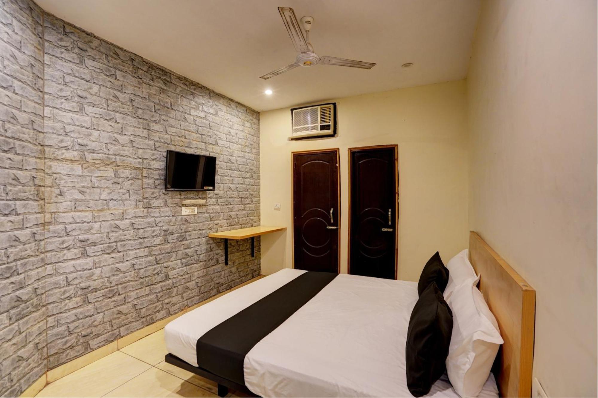 Hotel O Blue Vibes Мірут Екстер'єр фото