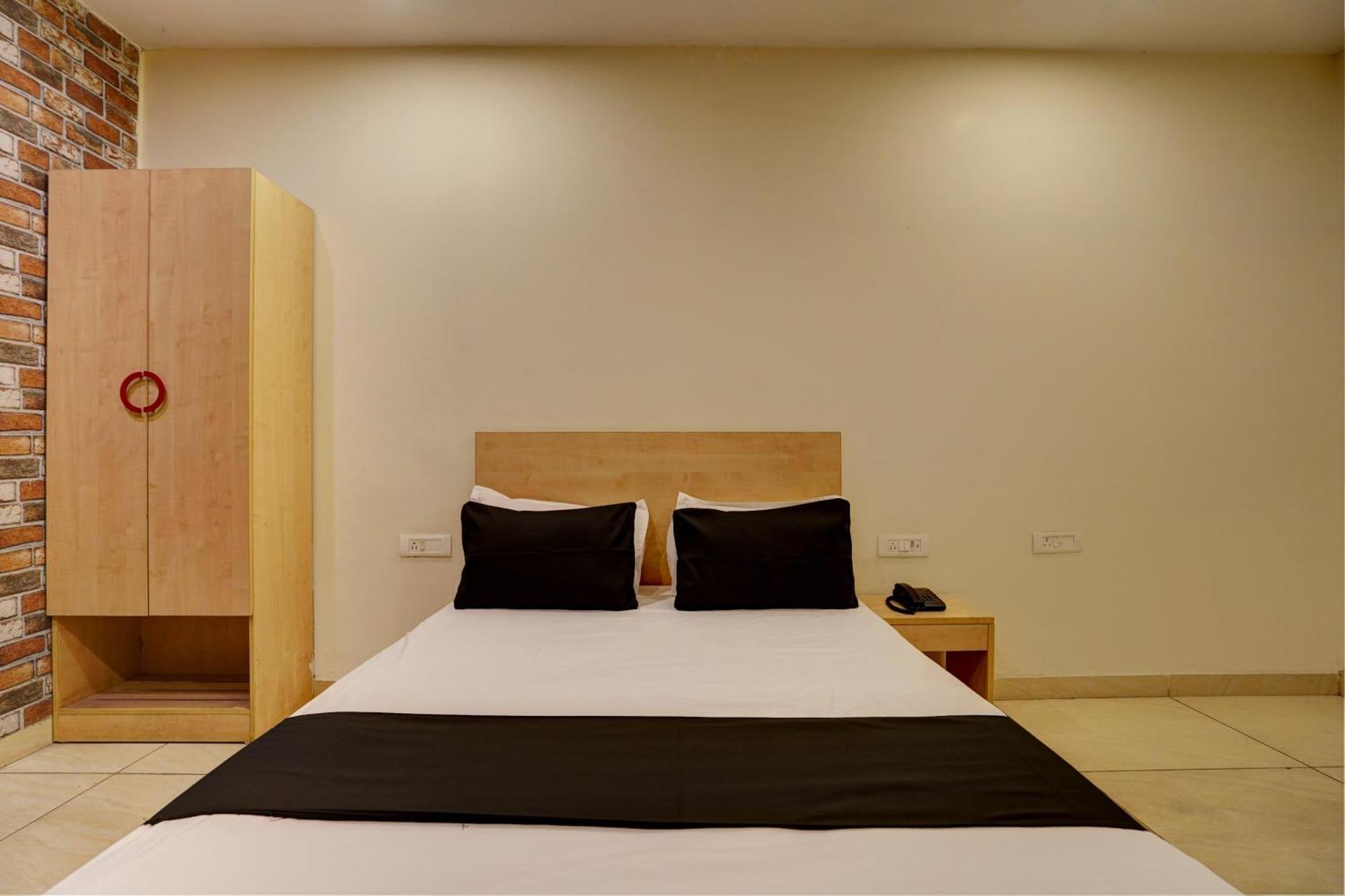 Hotel O Blue Vibes Мірут Екстер'єр фото