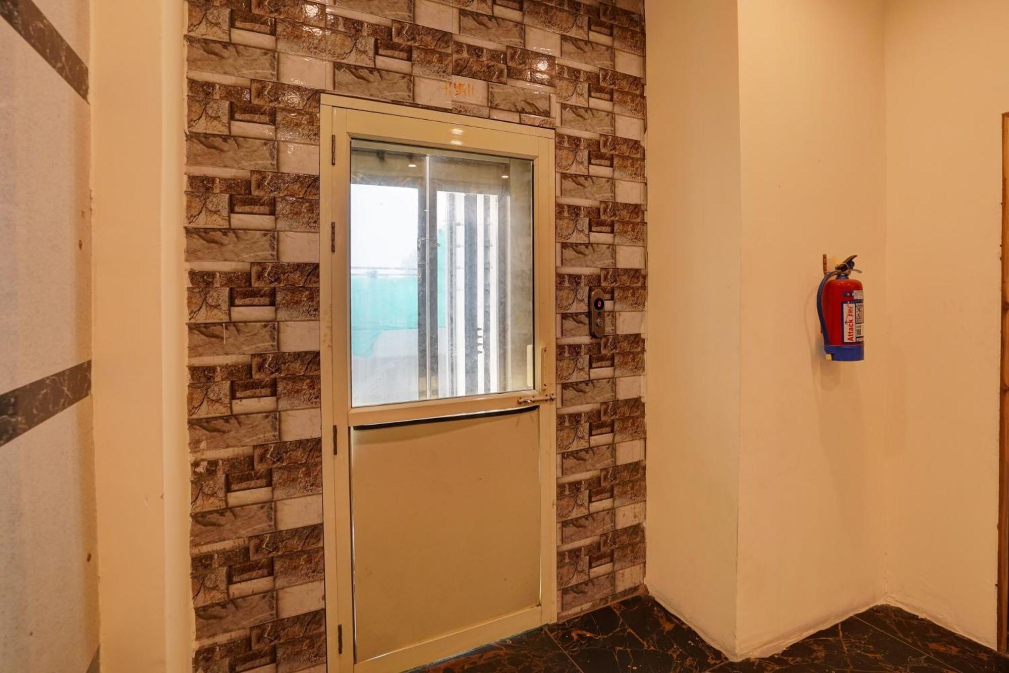 Hotel O Blue Vibes Мірут Екстер'єр фото